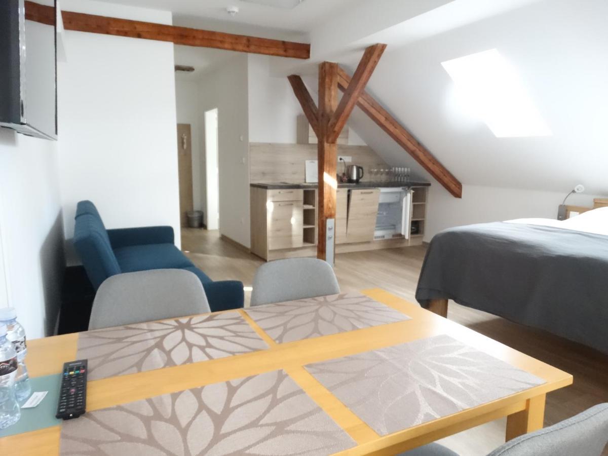 Hotel Garni Villa Areka Чешки Крумлов Екстериор снимка